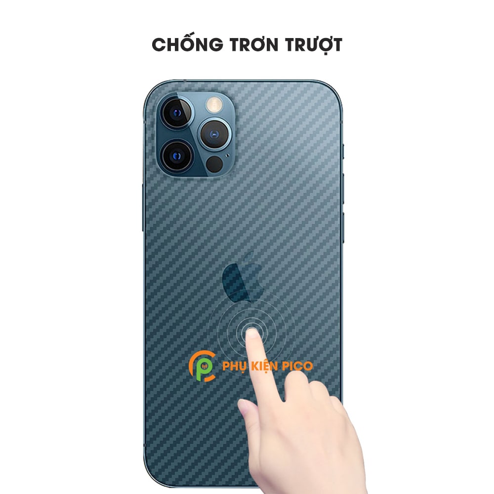 Dán lưng Iphone 13 Pro Max nổi vân Carbon 3D tản nhiệt tốt chống bám vân tay