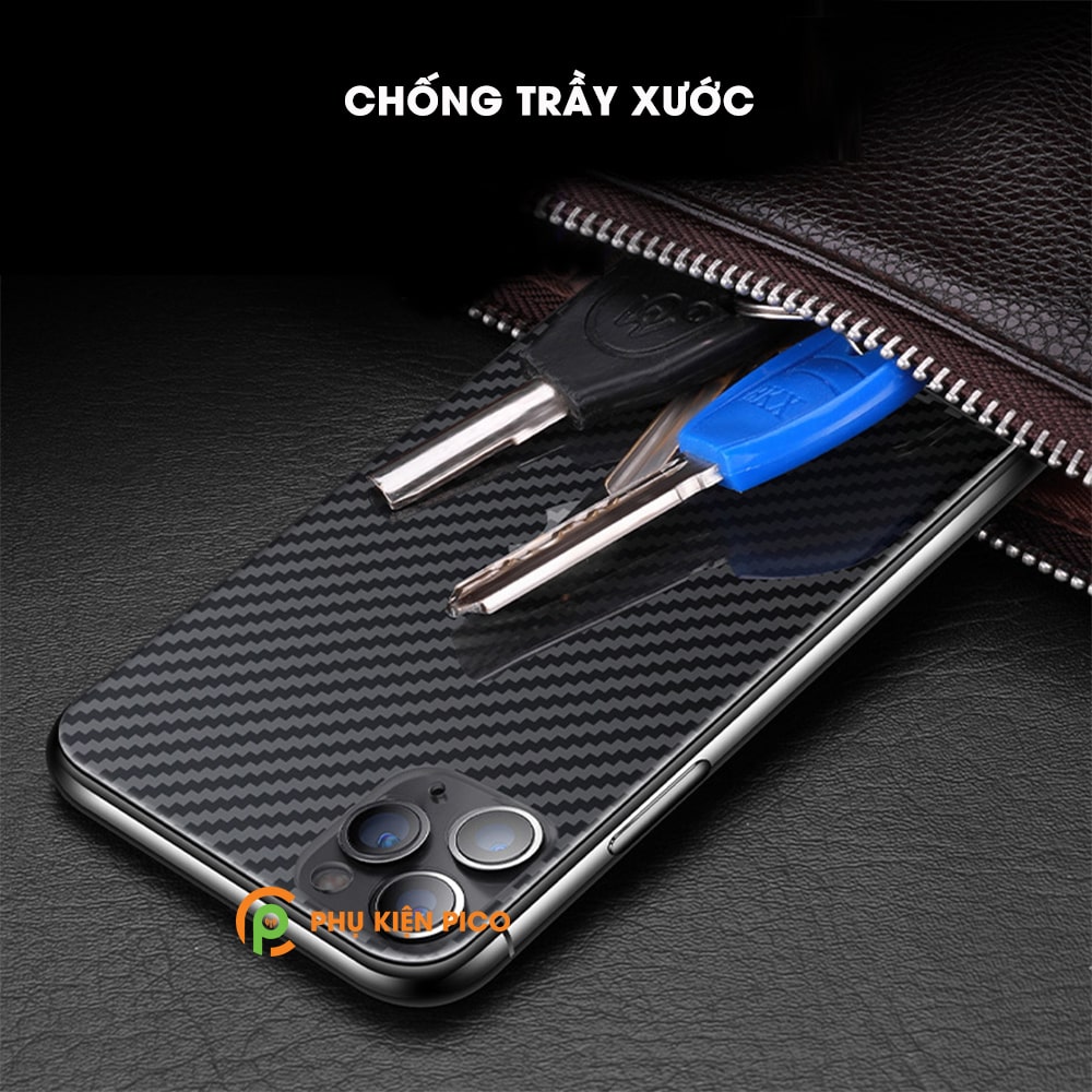 Dán lưng Iphone 13 Pro Max nổi vân Carbon 3D tản nhiệt tốt chống bám vân tay