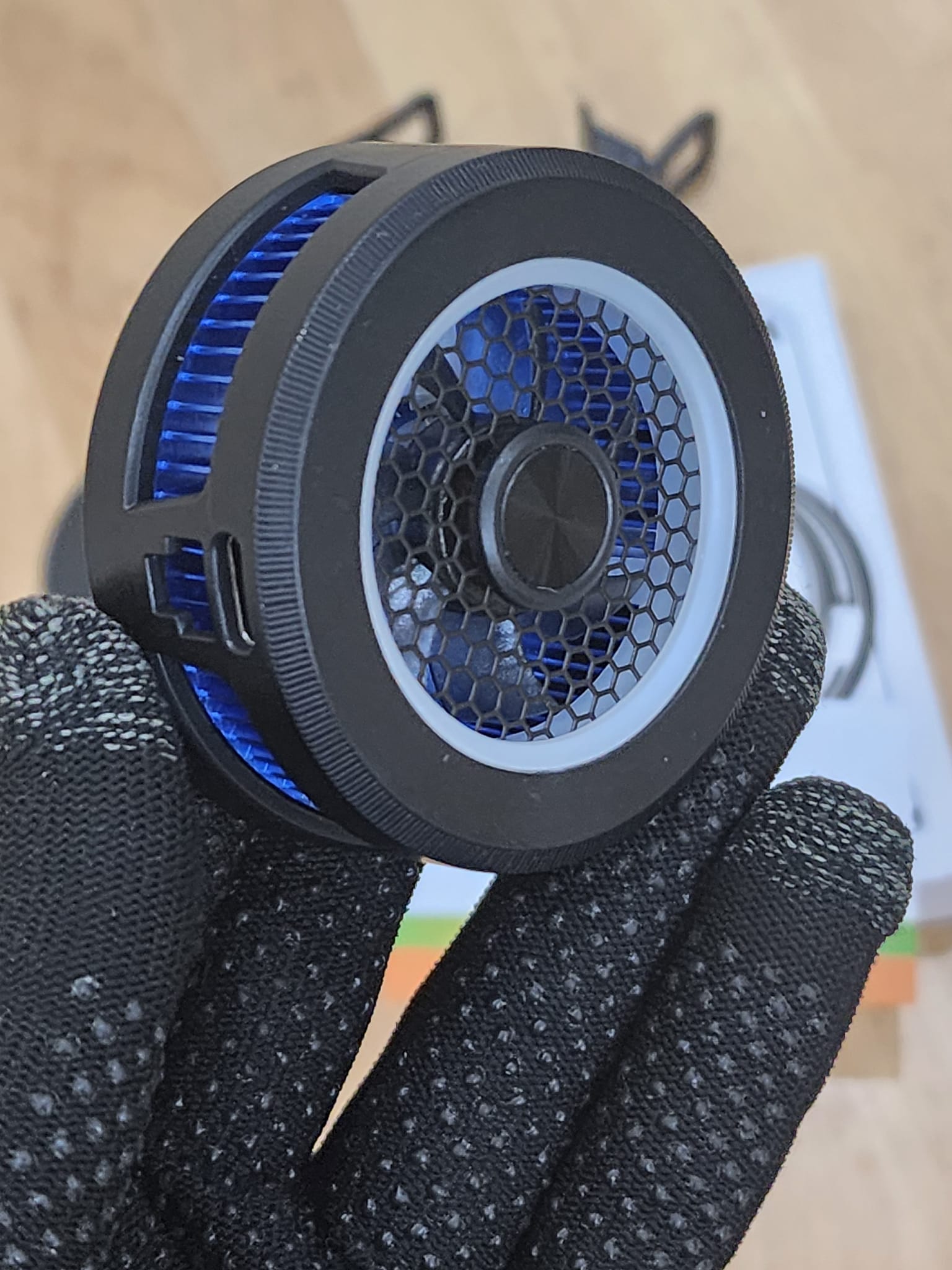 Quạt tản nhiệt điện thoại sò lạnh từ tính AL19 làm lạnh đóng băng màn hình hiển thị nhiệt độ led RGB