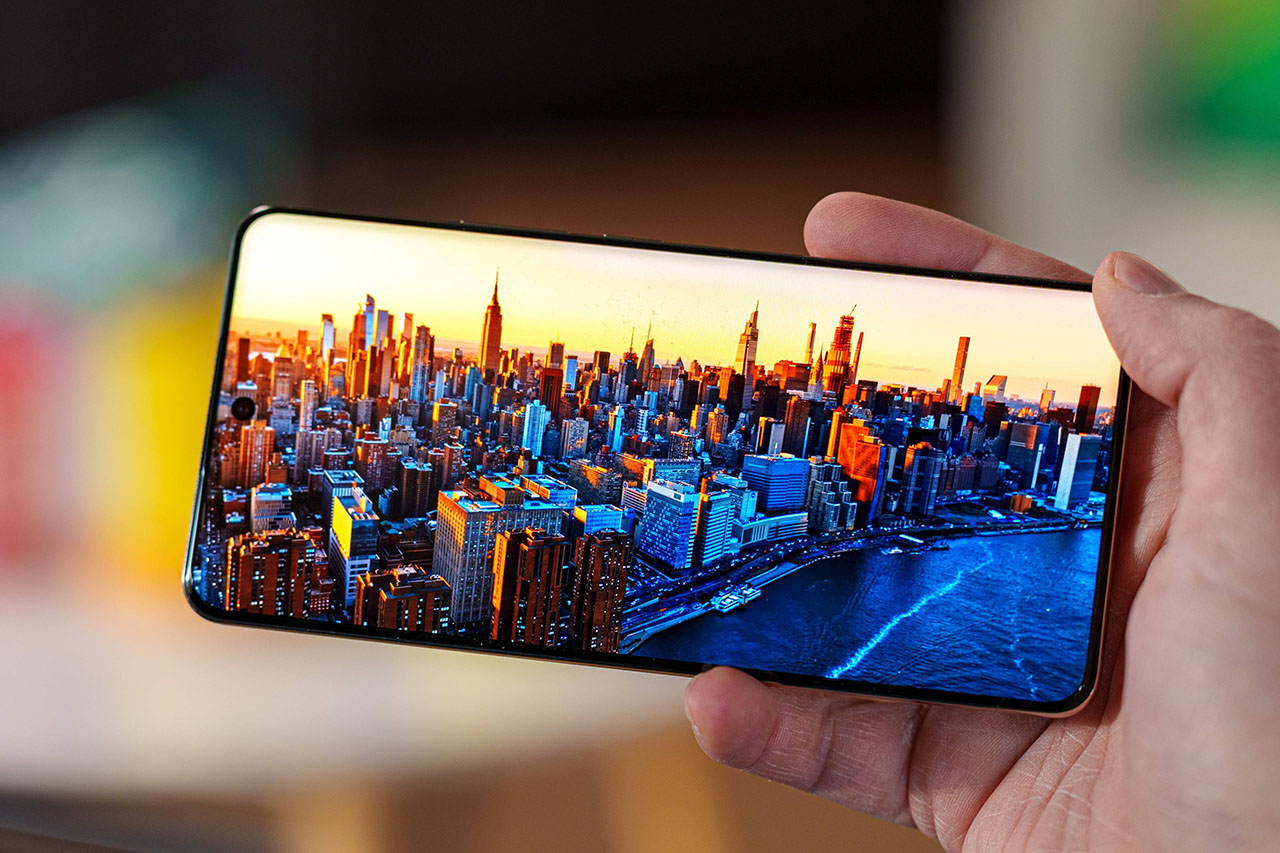 Camera selfie 32MP realme 16 Pro+ 5G chụp ảnh đẹp tự nhiên