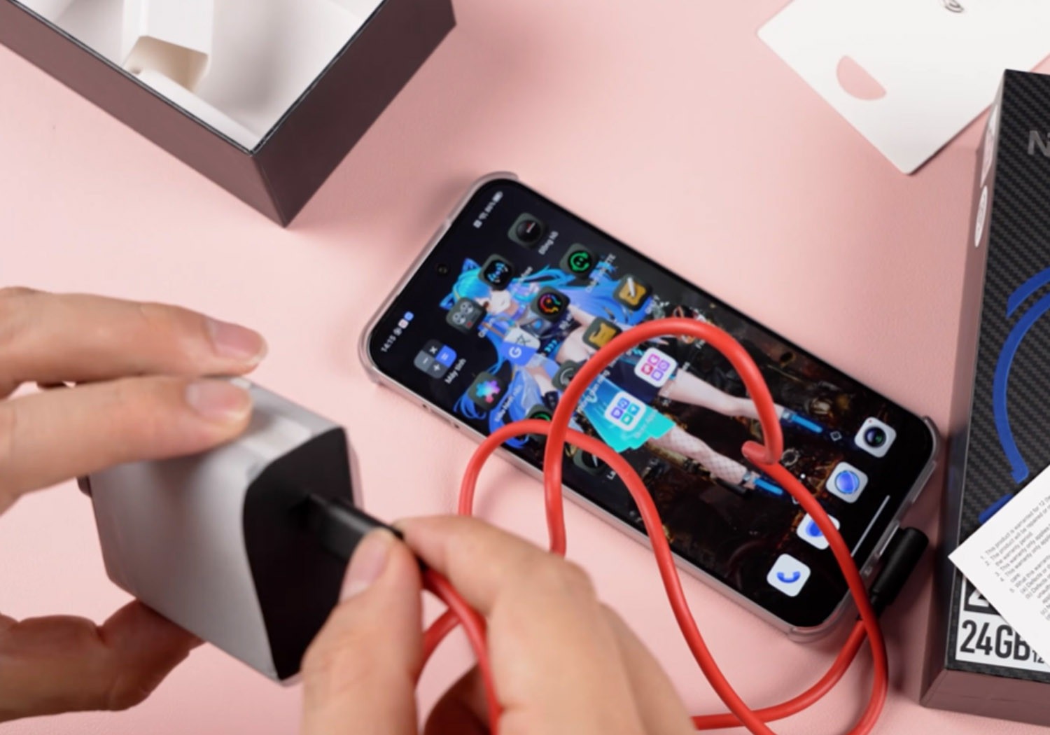 Công nghệ sạc siêu nhanh 80W và viên pin 6210mAh
