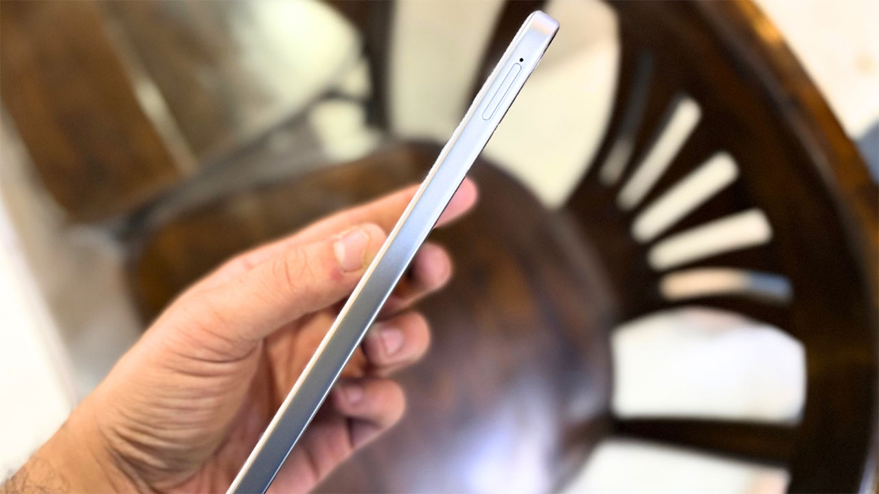 Vivo T5x 5G cạnh trái khay SIM