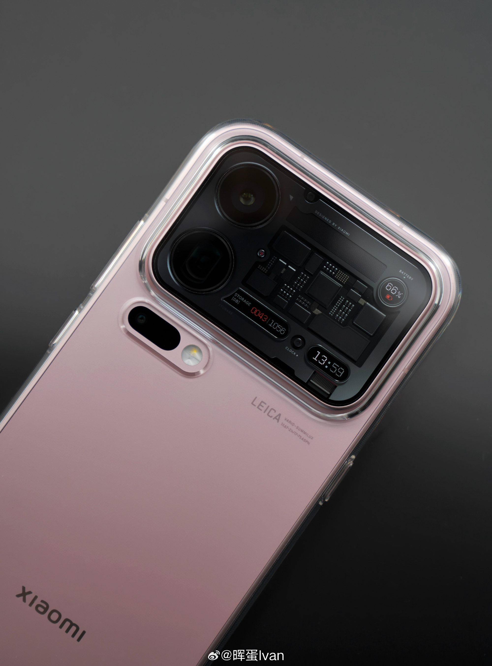 Màn hình Super Pixel 2.0 viền siêu mỏng 0.99mm độ sáng 4000 nits trên Xiaomi 18 Pro