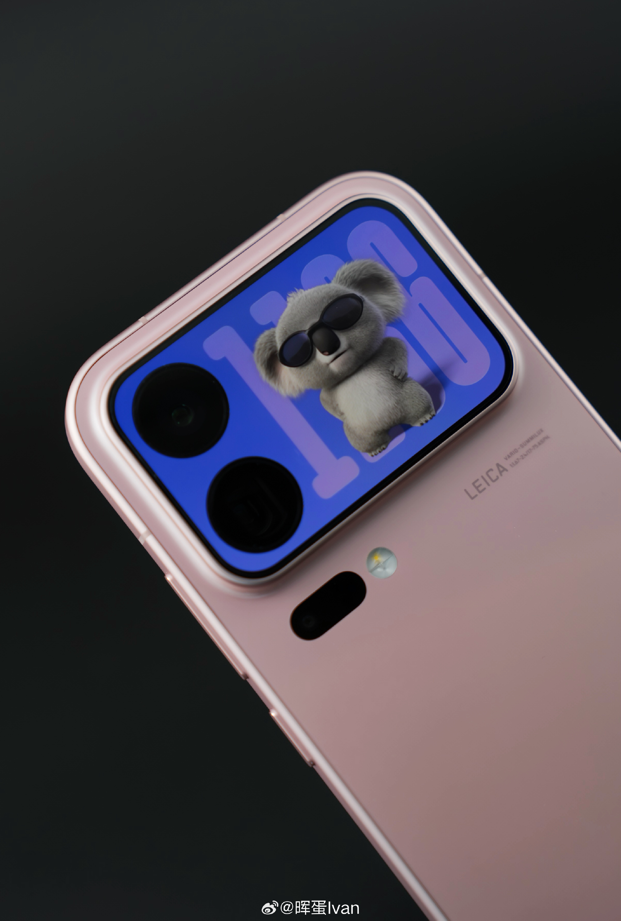 Màn hình phụ AI ở mặt lưng Xiaomi 18 Pro series hỗ trợ hiển thị thú cưng và thông báo