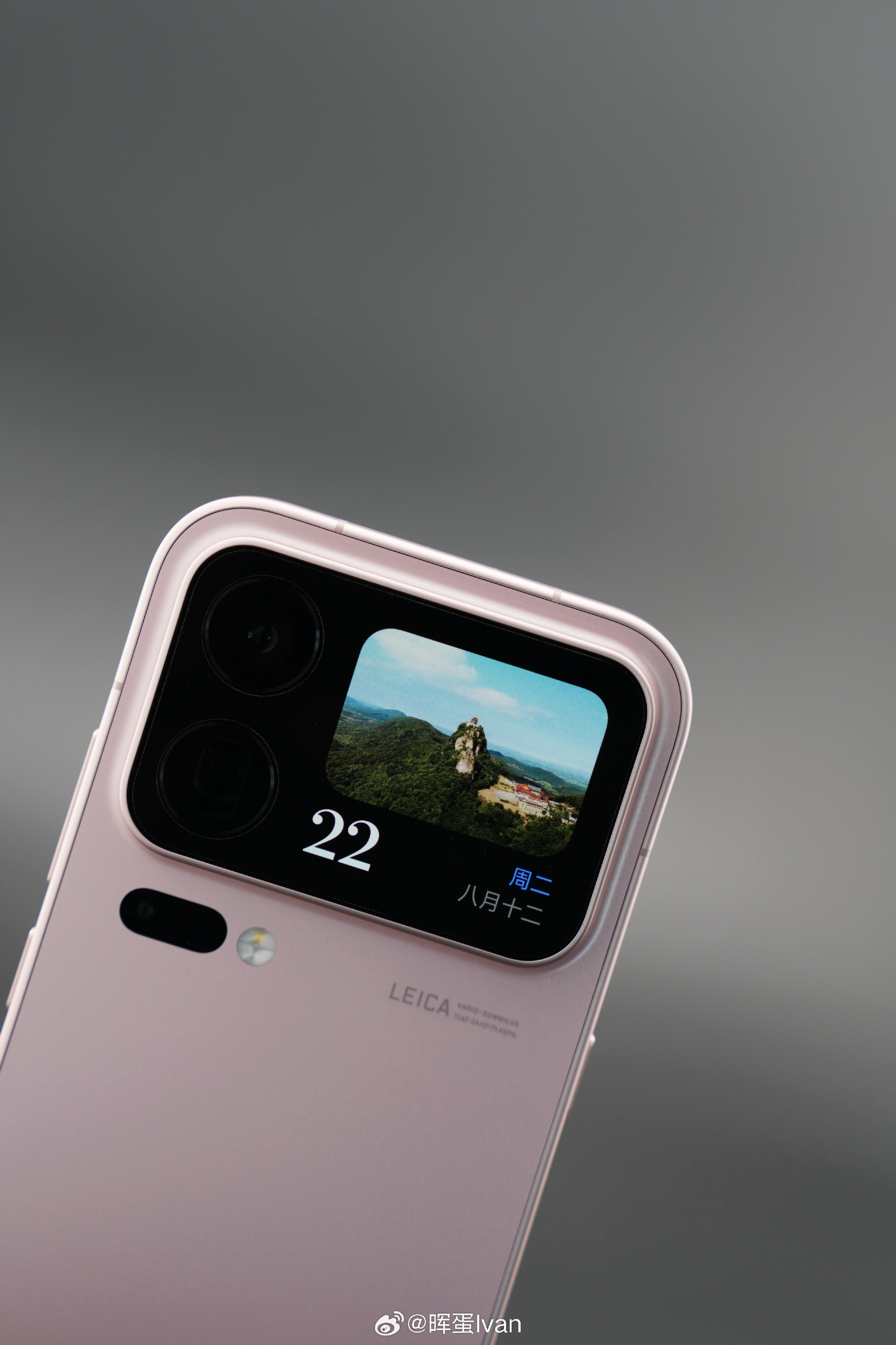 Các phiên bản màu sắc sang trọng trên Xiaomi 18 Pro và Xiaomi 18 Pro Max