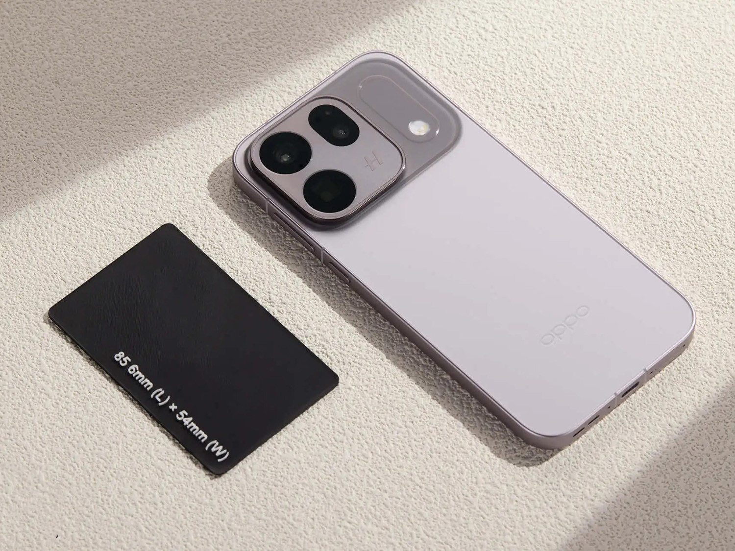 Cảm giác cầm nắm thực tế trên tay OPPO Find X10 với độ mỏng 8.35mm