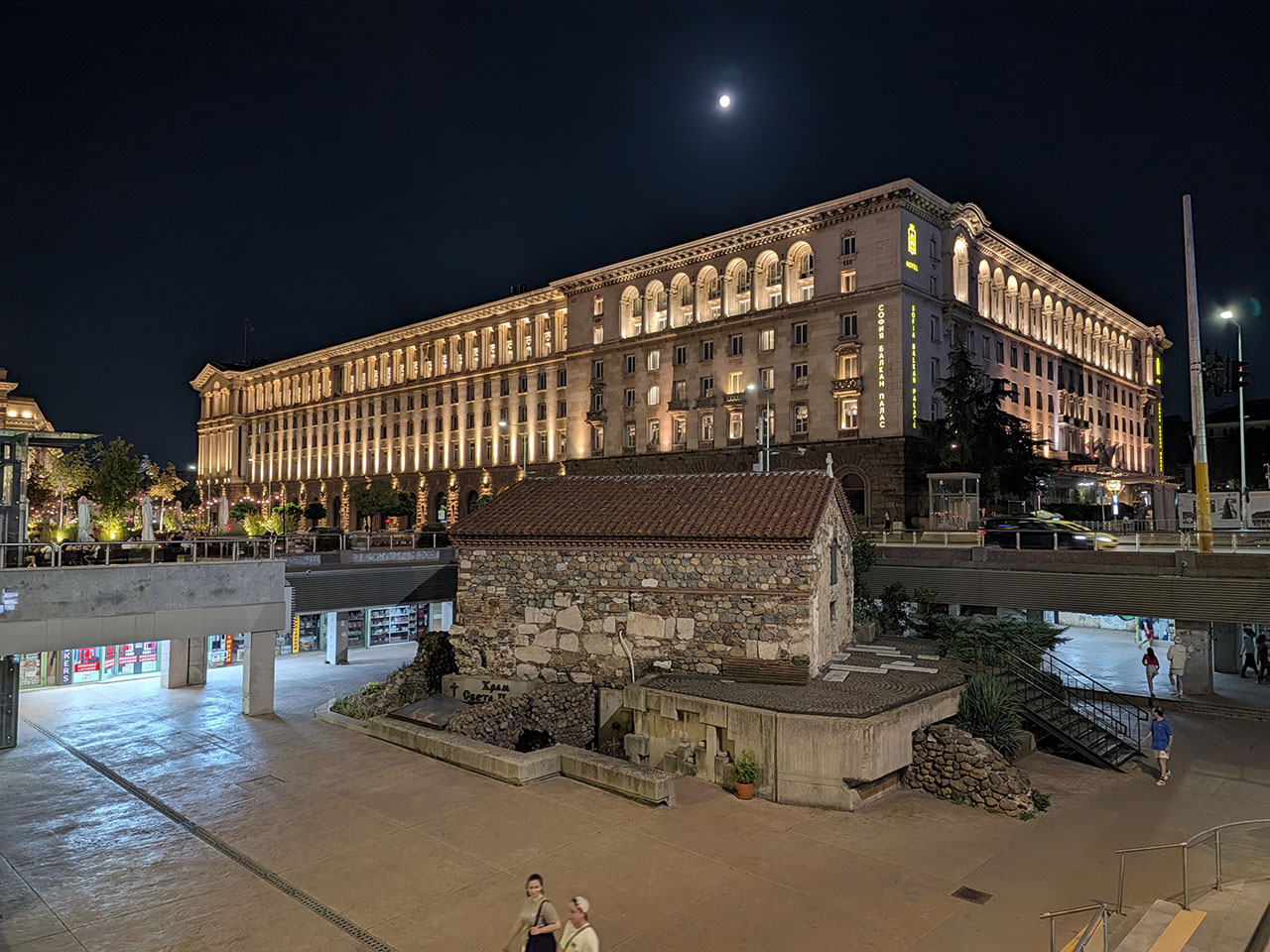 Khả năng chụp đêm thiếu sáng Night Sight ấn tượng trên Google Pixel 11