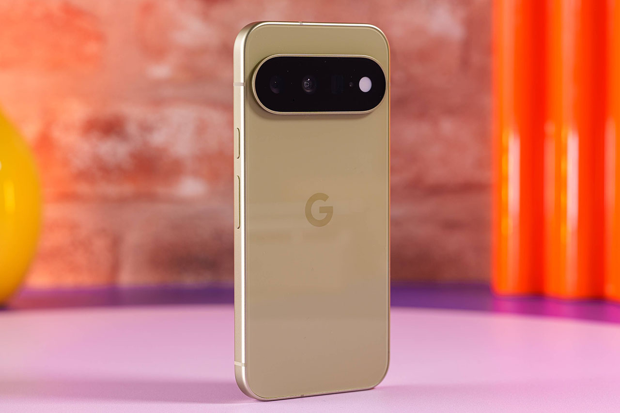 Thiết kế mặt lưng Google Pixel 11 thanh camera ngang mỏng hơn 40 phần trăm
