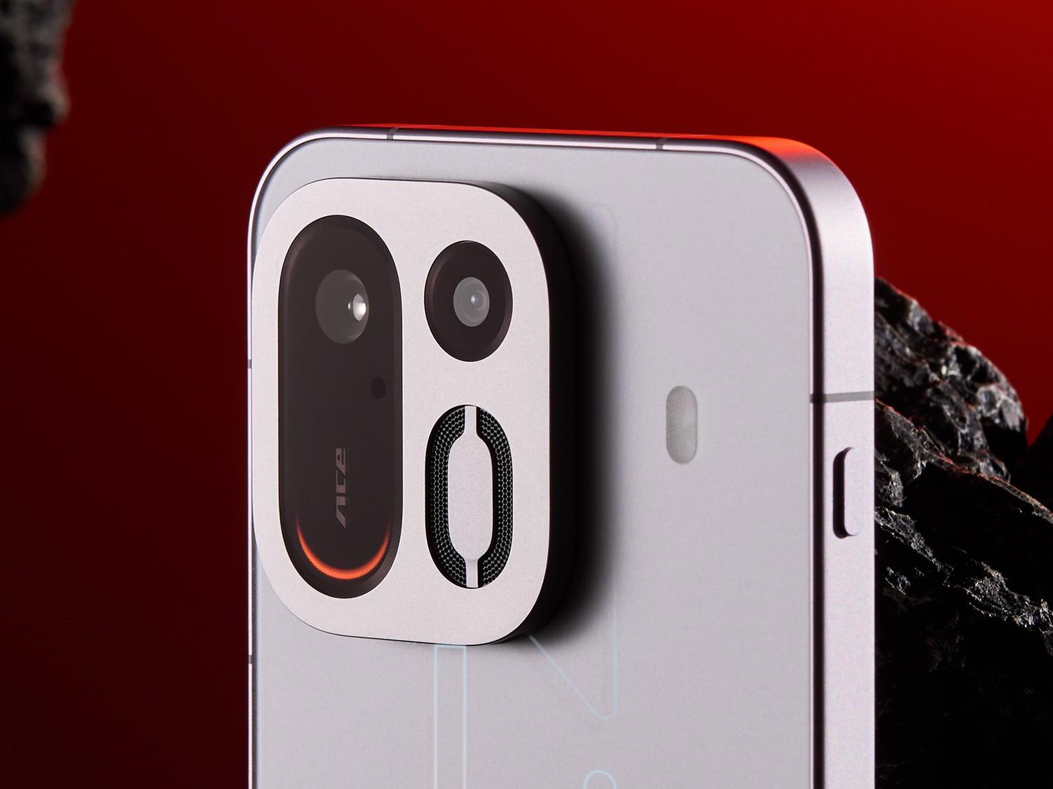 Cụm camera chính 50MP OIS và camera góc siêu rộng 8MP của OnePlus Ace 7