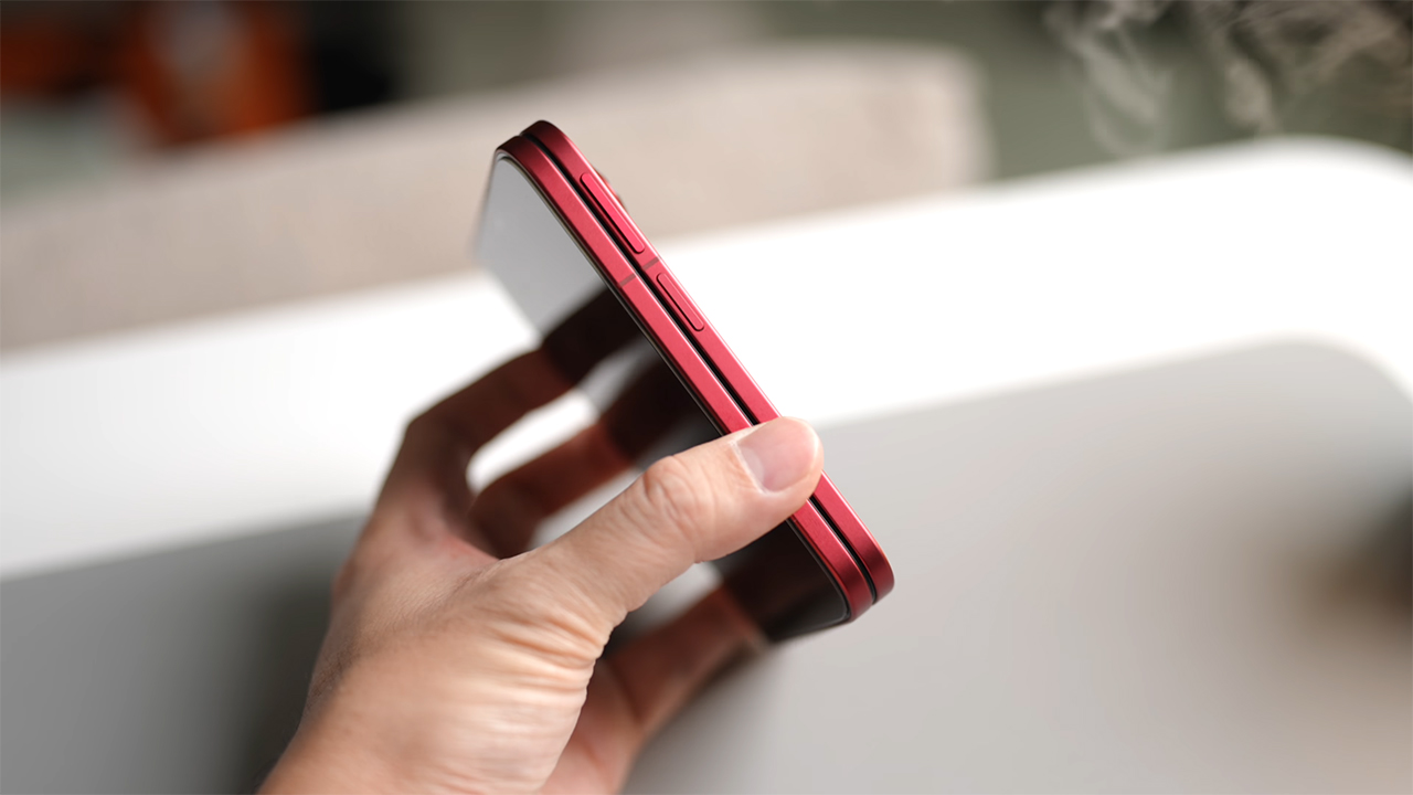 Mặt lưng gốm Silicon Nitride và bản lề Xiaomi 18 Fold