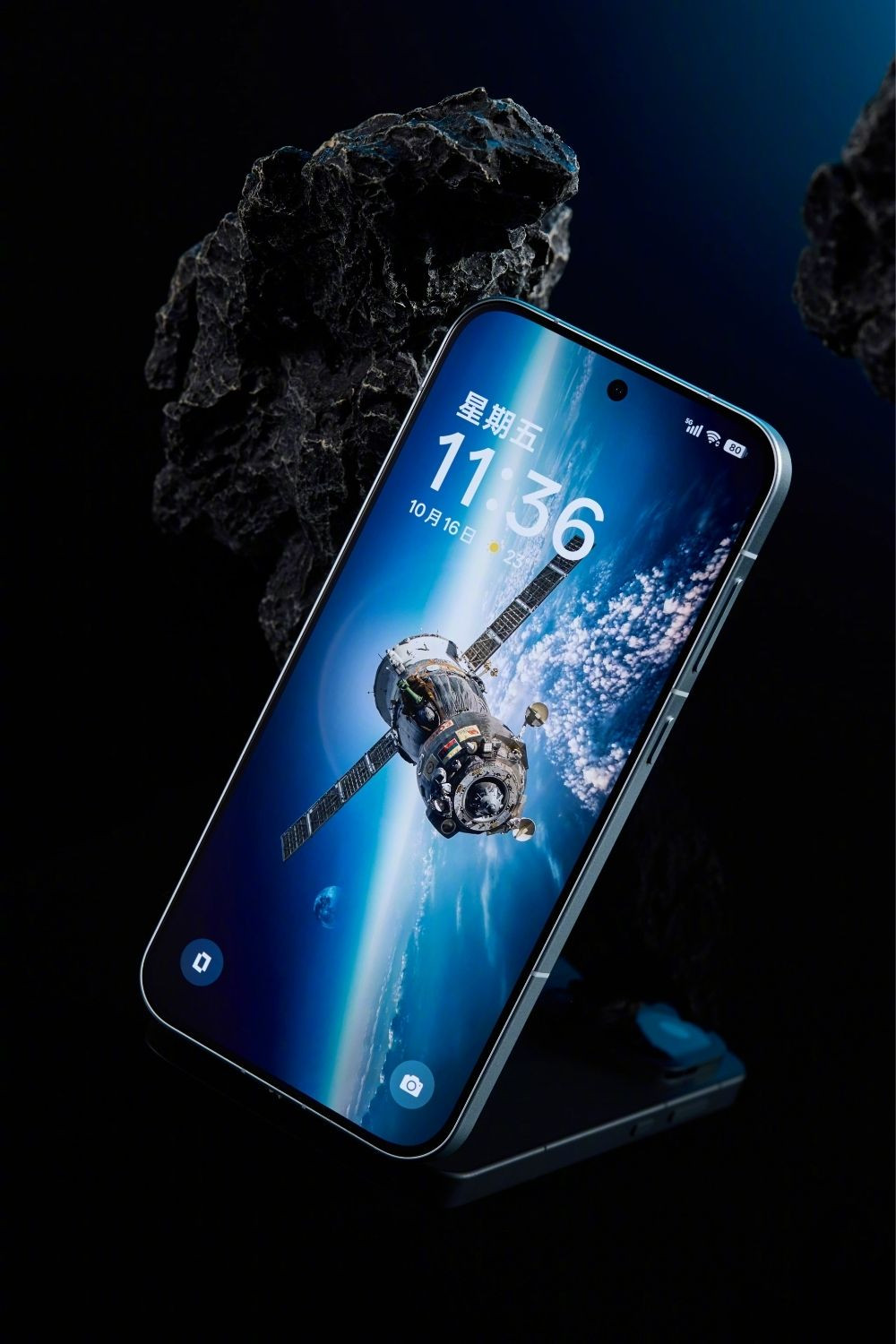Màn hình phẳng 6.78 inch 185Hz viền siêu mỏng trên OnePlus Ace 7 Pro